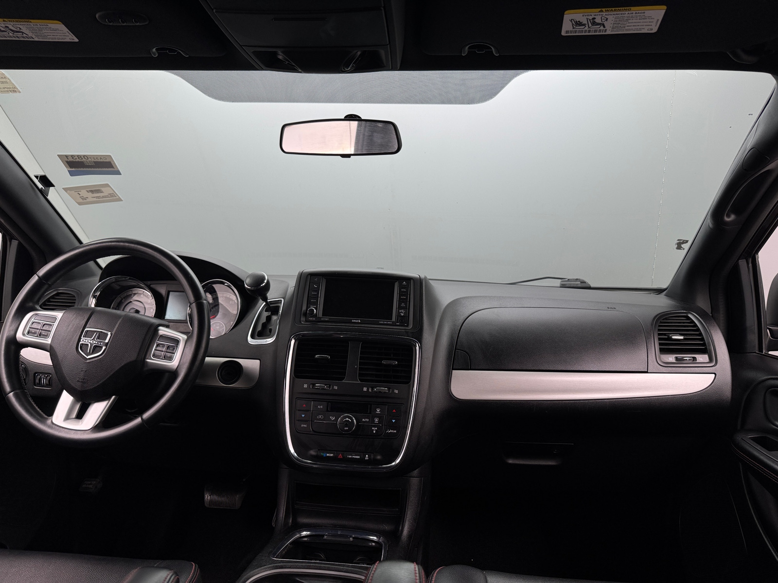 Thumbnail: 2016 Dodge Grand Caravan - 2
