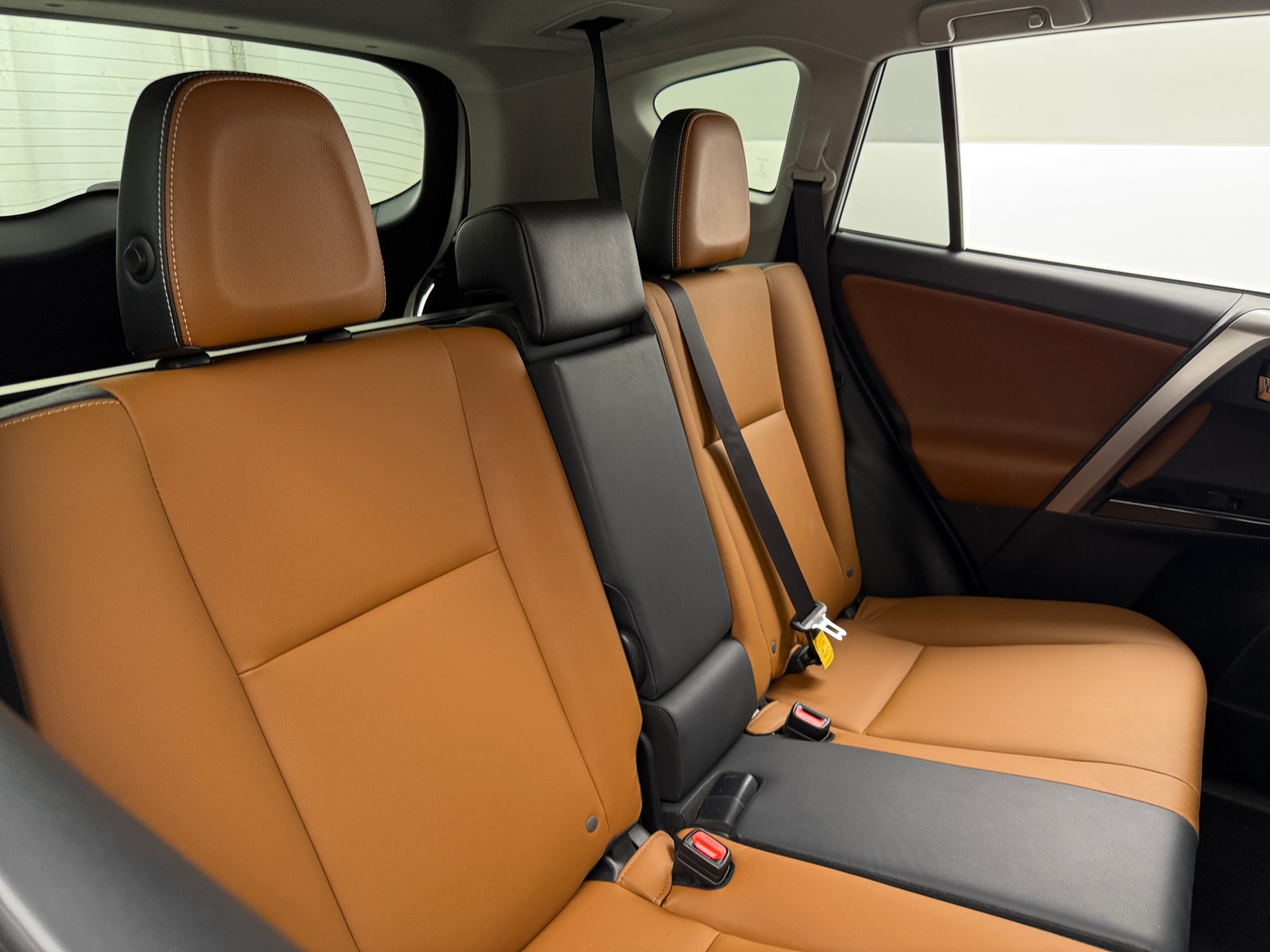 Thumbnail: 2017 Toyota RAV4 - 5