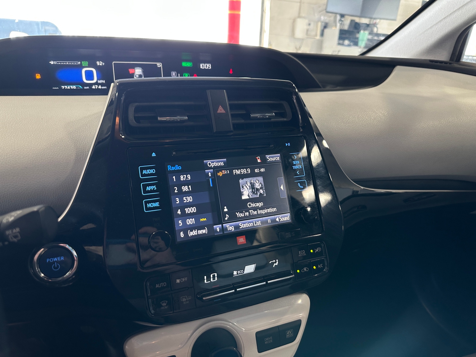 Thumbnail: 2016 Toyota Prius - 4