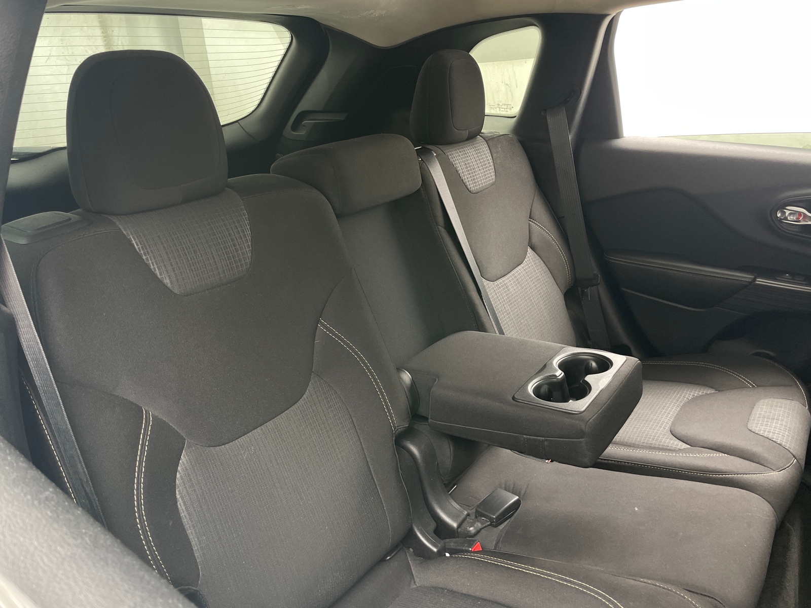 Thumbnail: 2015 Jeep Cherokee - 6