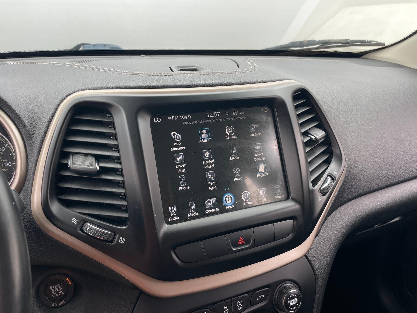 Thumbnail: 2015 Jeep Cherokee - 4