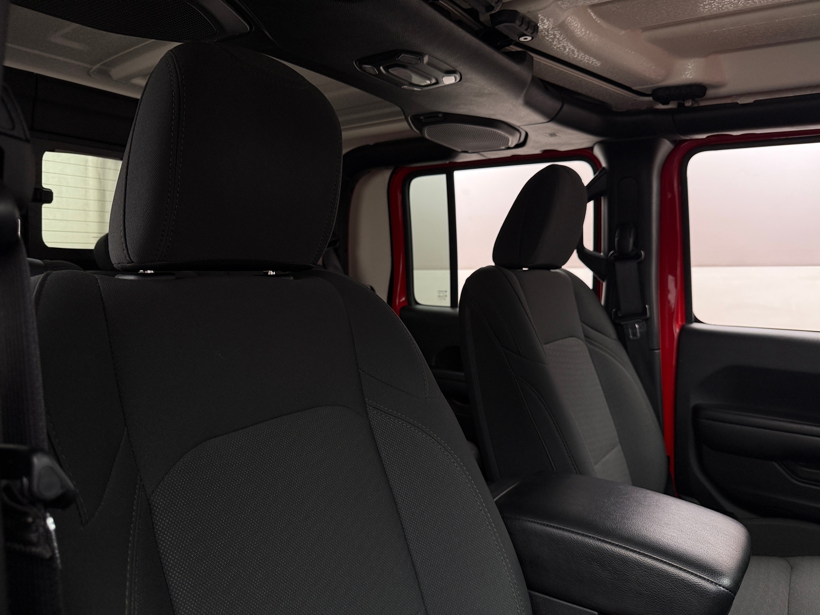 Thumbnail: 2021 Jeep Gladiator - 2