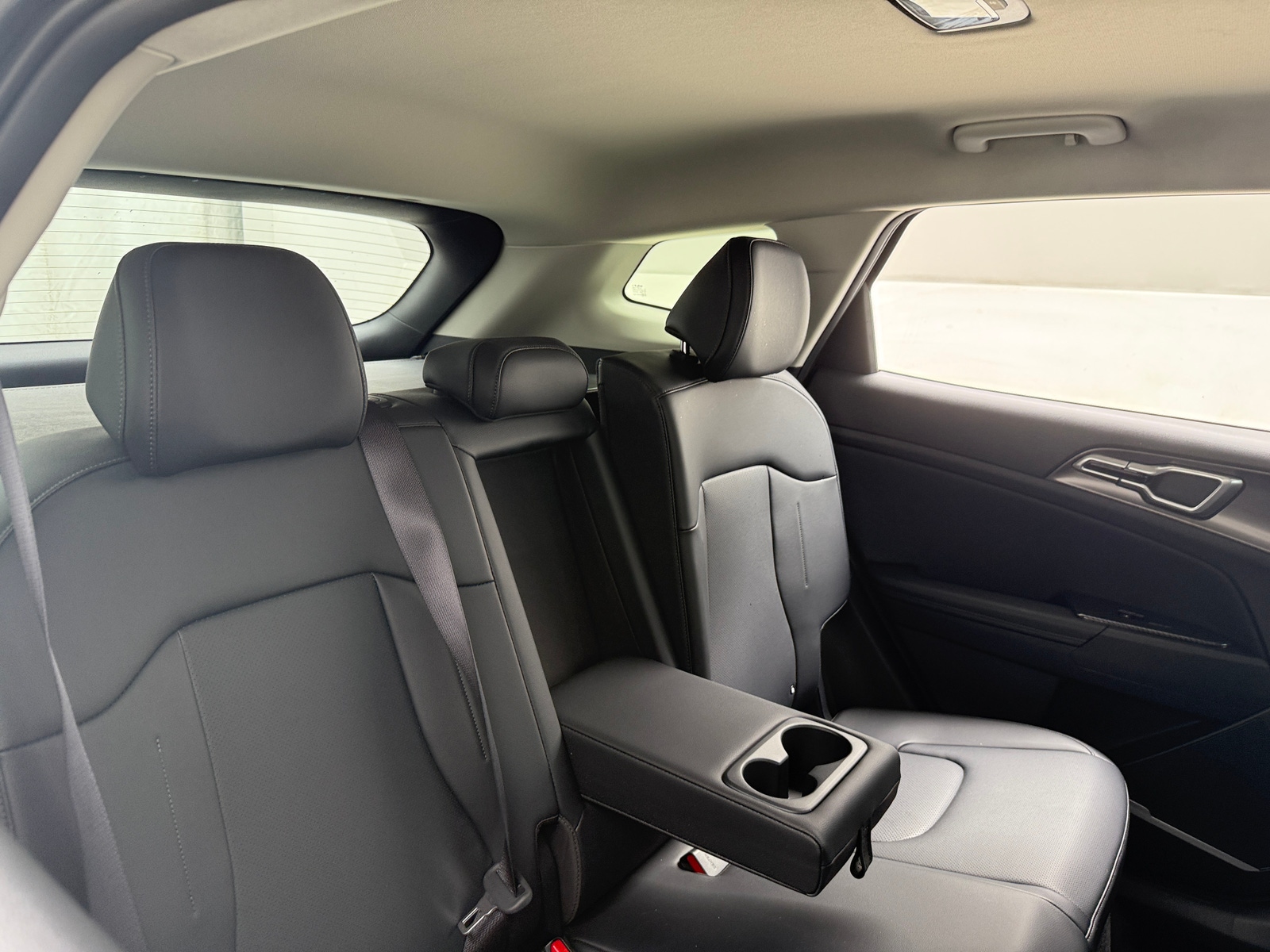 Thumbnail: 2023 Kia Sportage - 5