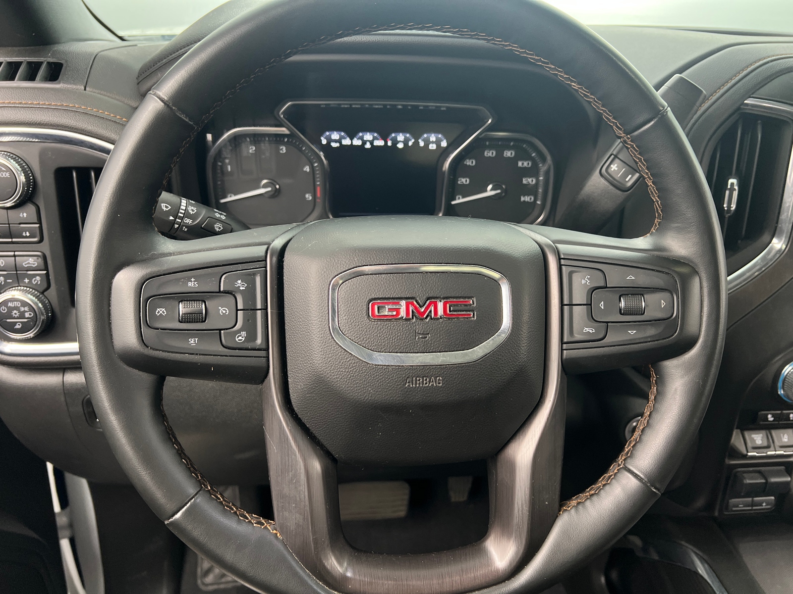Thumbnail: 2023 GMC Sierra 3500 - 4