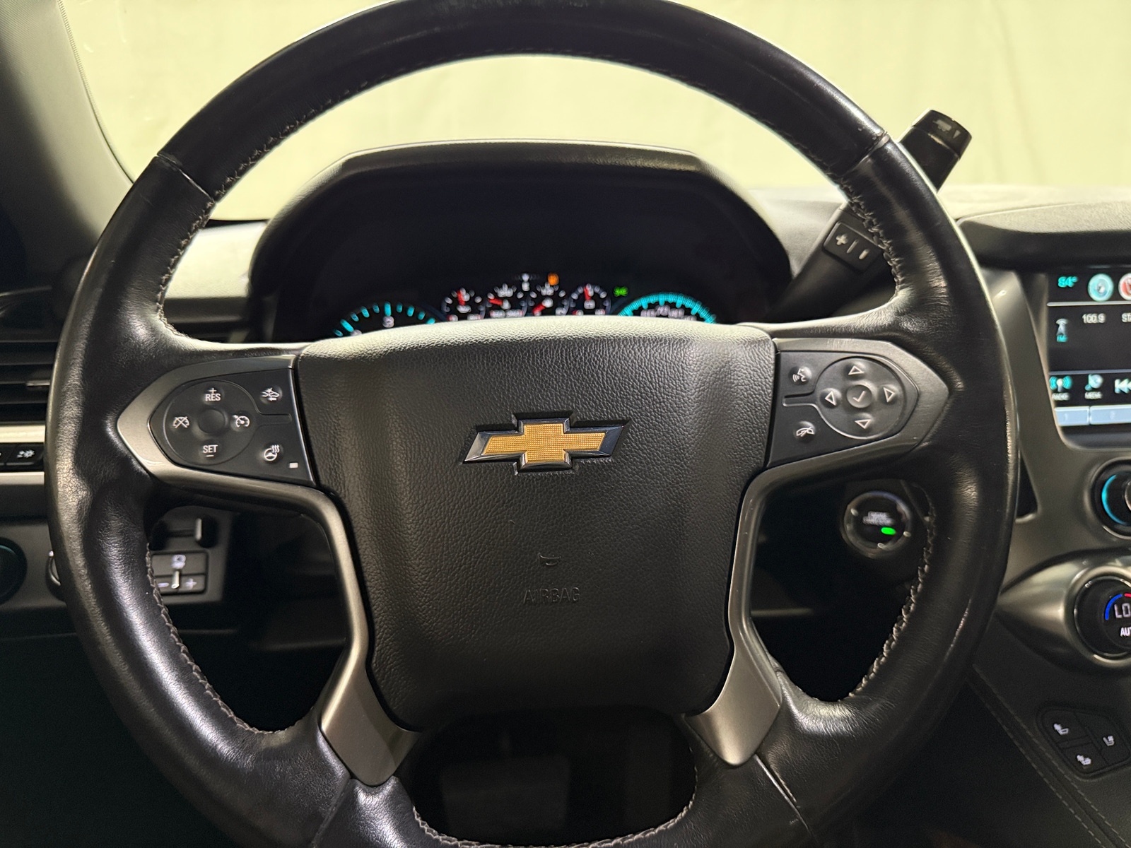 Thumbnail: 2018 Chevrolet Tahoe - 4