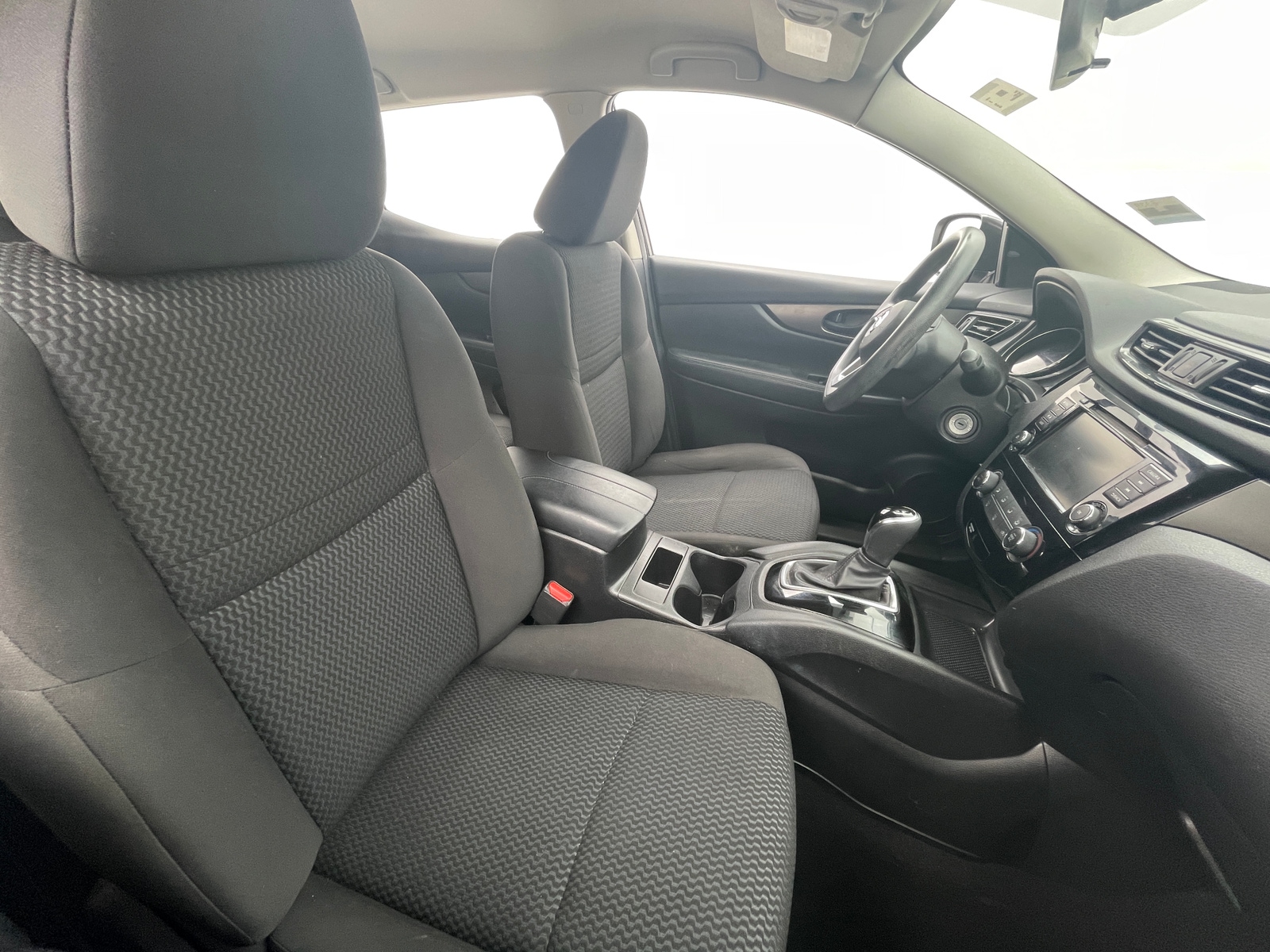Thumbnail: 2019 Nissan Rogue Sport - 2