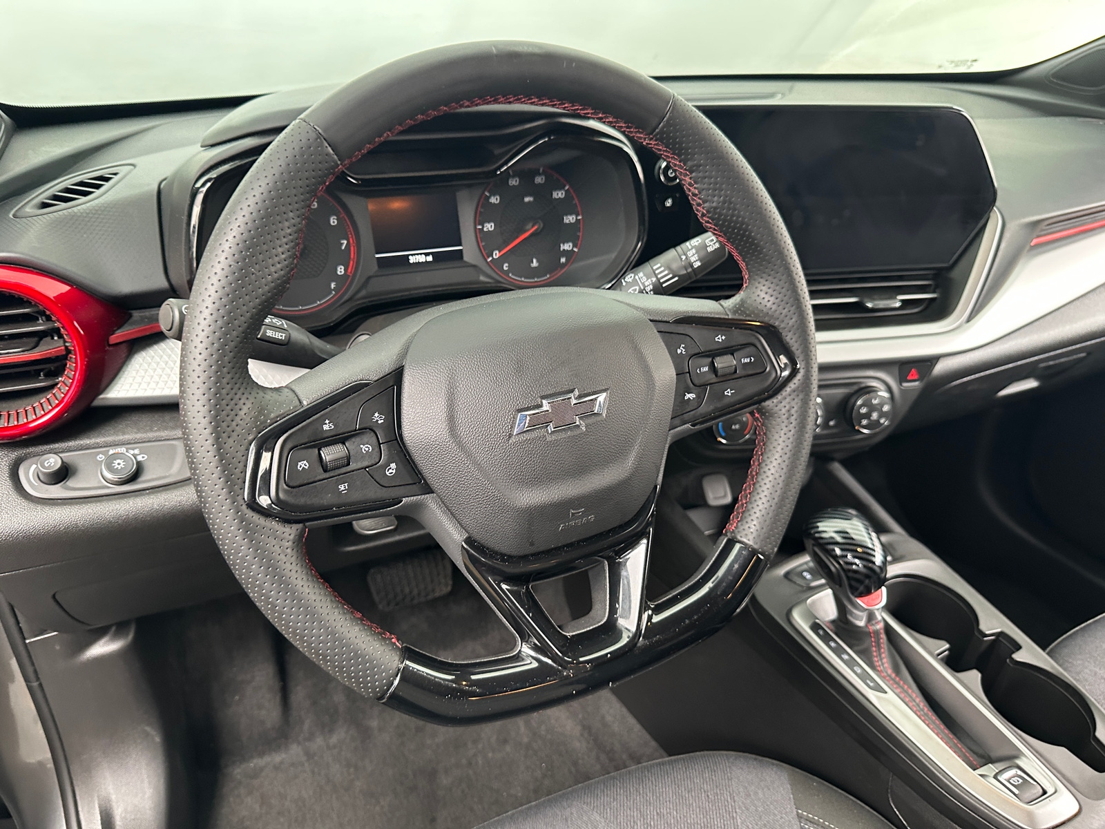 Thumbnail: 2025 Chevrolet Trax - 5