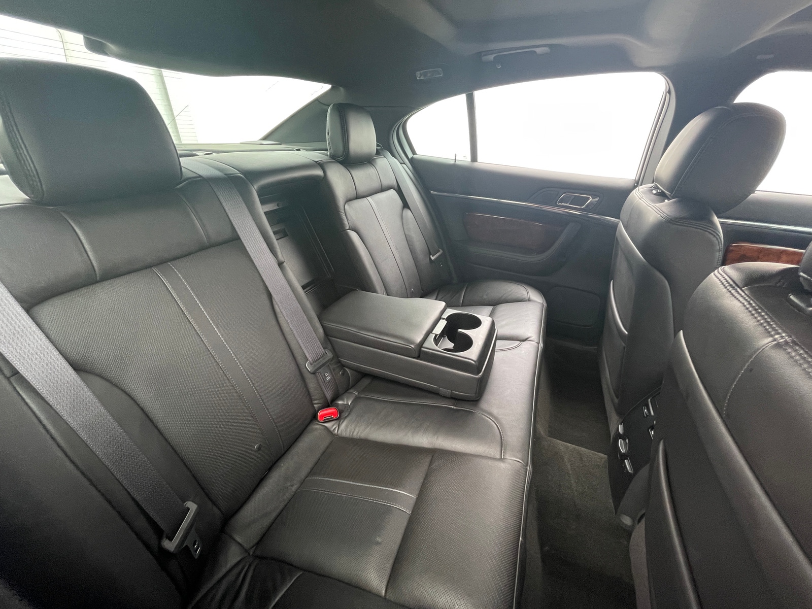 Thumbnail: 2015 Lincoln MKS - 5