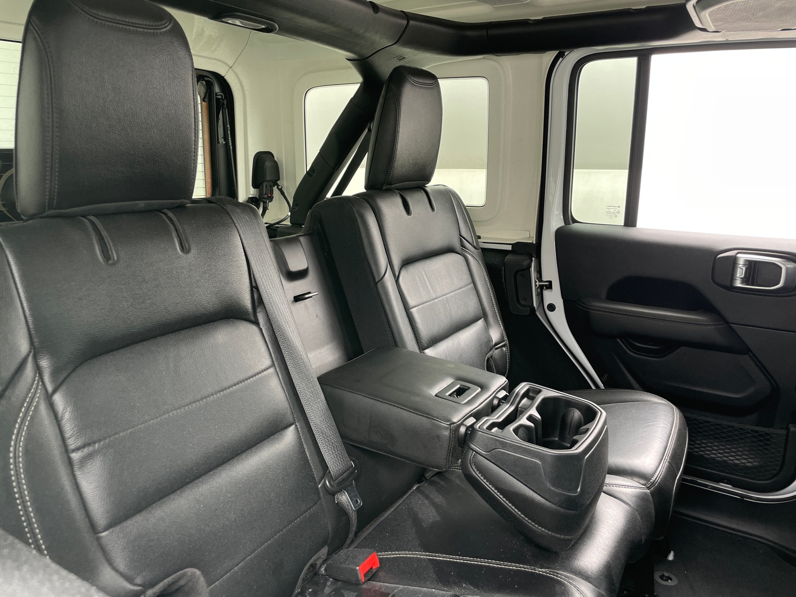 Thumbnail: 2021 Jeep Wrangler - 6