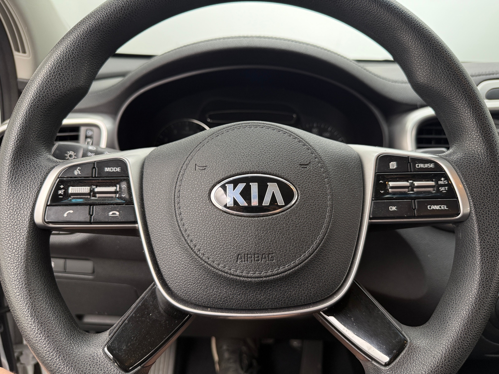 Thumbnail: 2020 Kia Sorento - 5