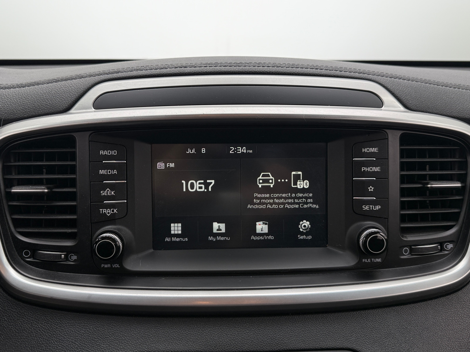 Thumbnail: 2020 Kia Sorento - 4