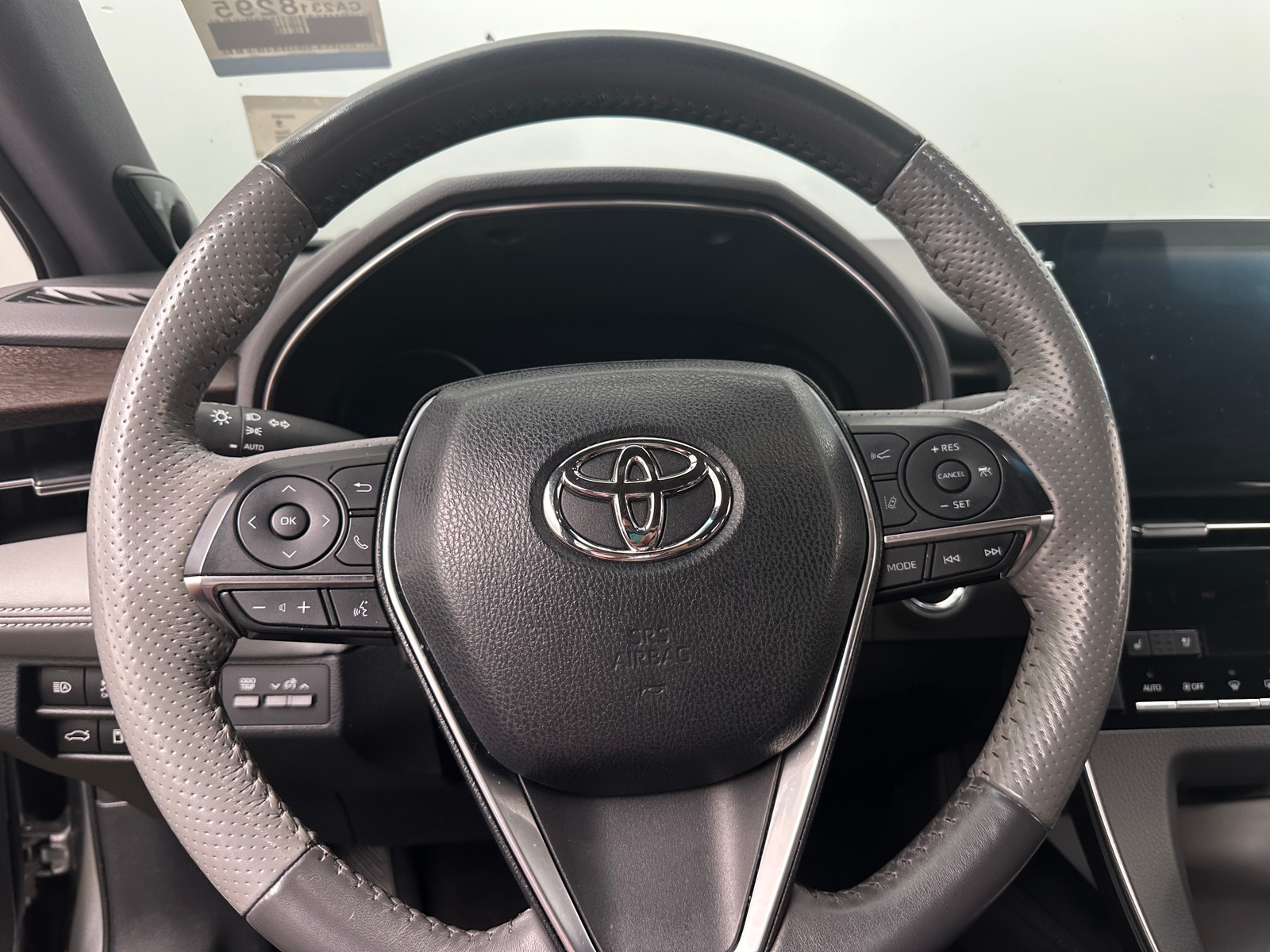 Thumbnail: 2019 Toyota Avalon - 5