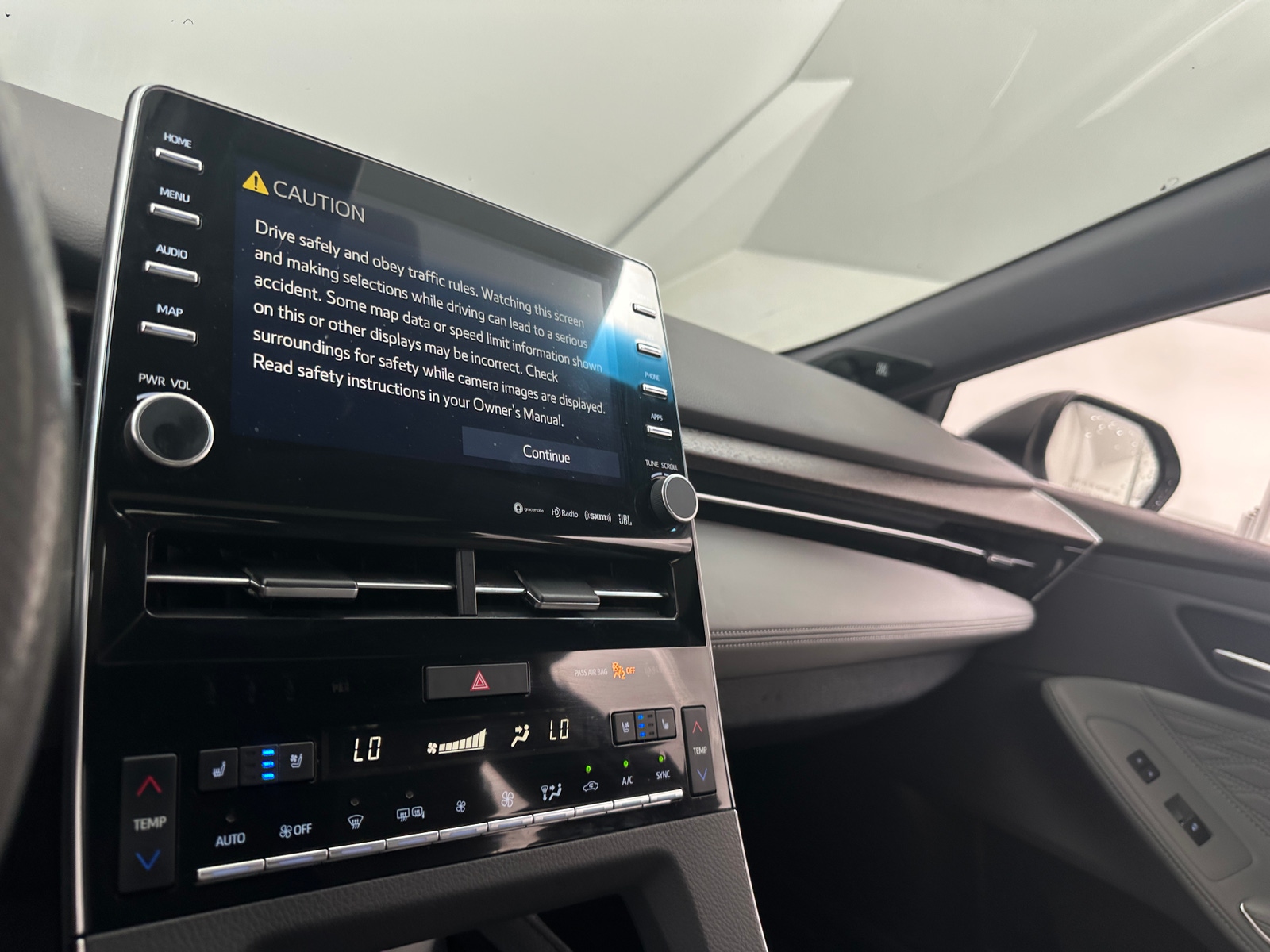 Thumbnail: 2019 Toyota Avalon - 4