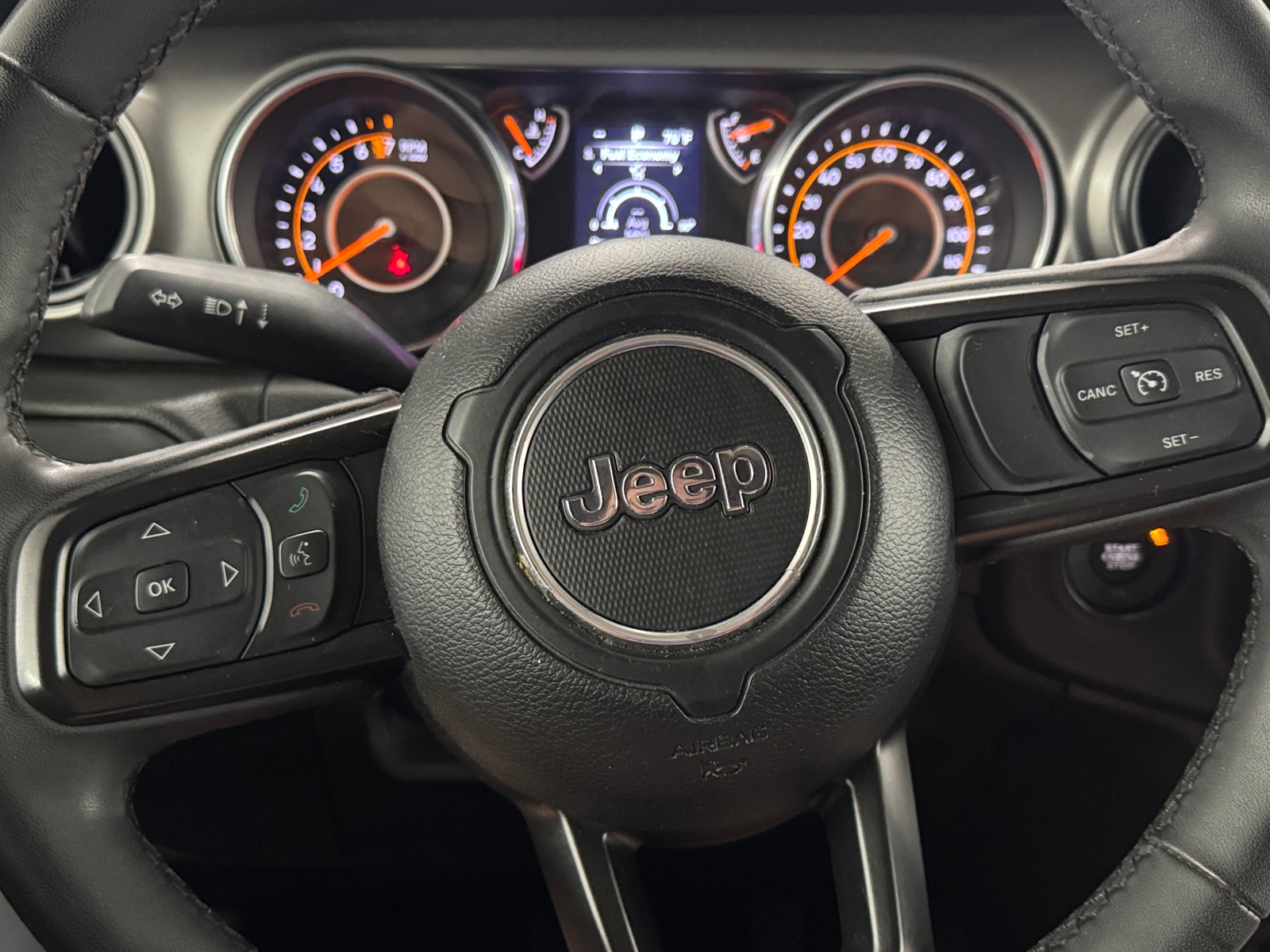 Thumbnail: 2023 Jeep Gladiator - 5