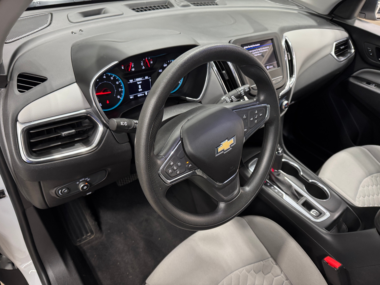 Thumbnail: 2020 Chevrolet Equinox - 3
