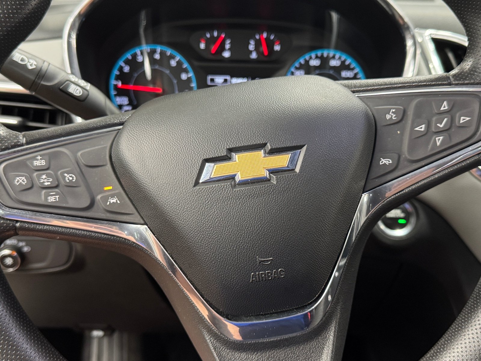 Thumbnail: 2020 Chevrolet Equinox - 5