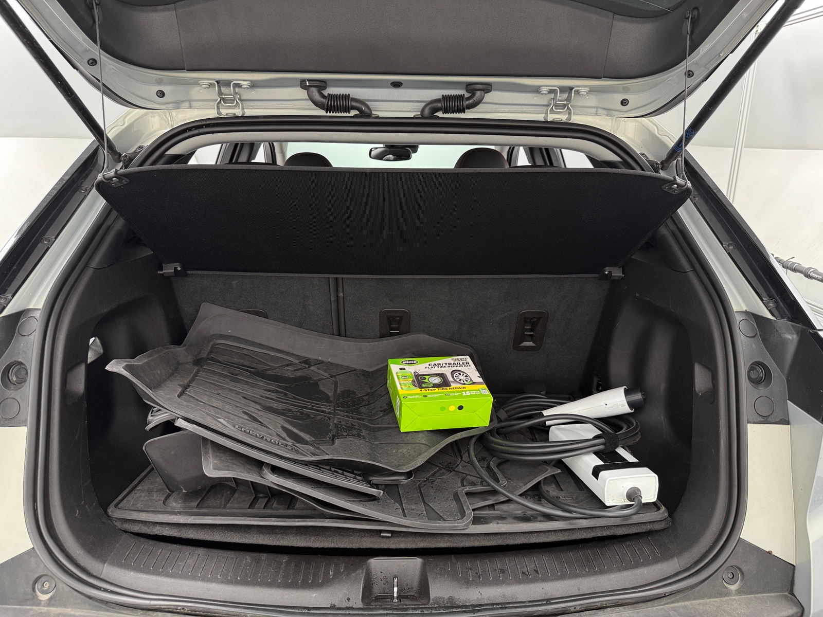 Thumbnail: 2023 Chevrolet Bolt EUV - 6