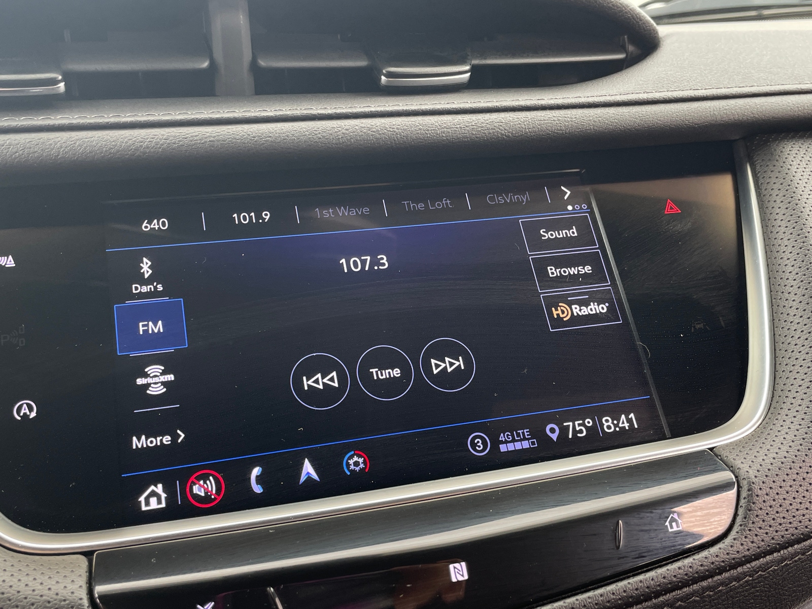 Thumbnail: 2020 Cadillac XT5 - 3