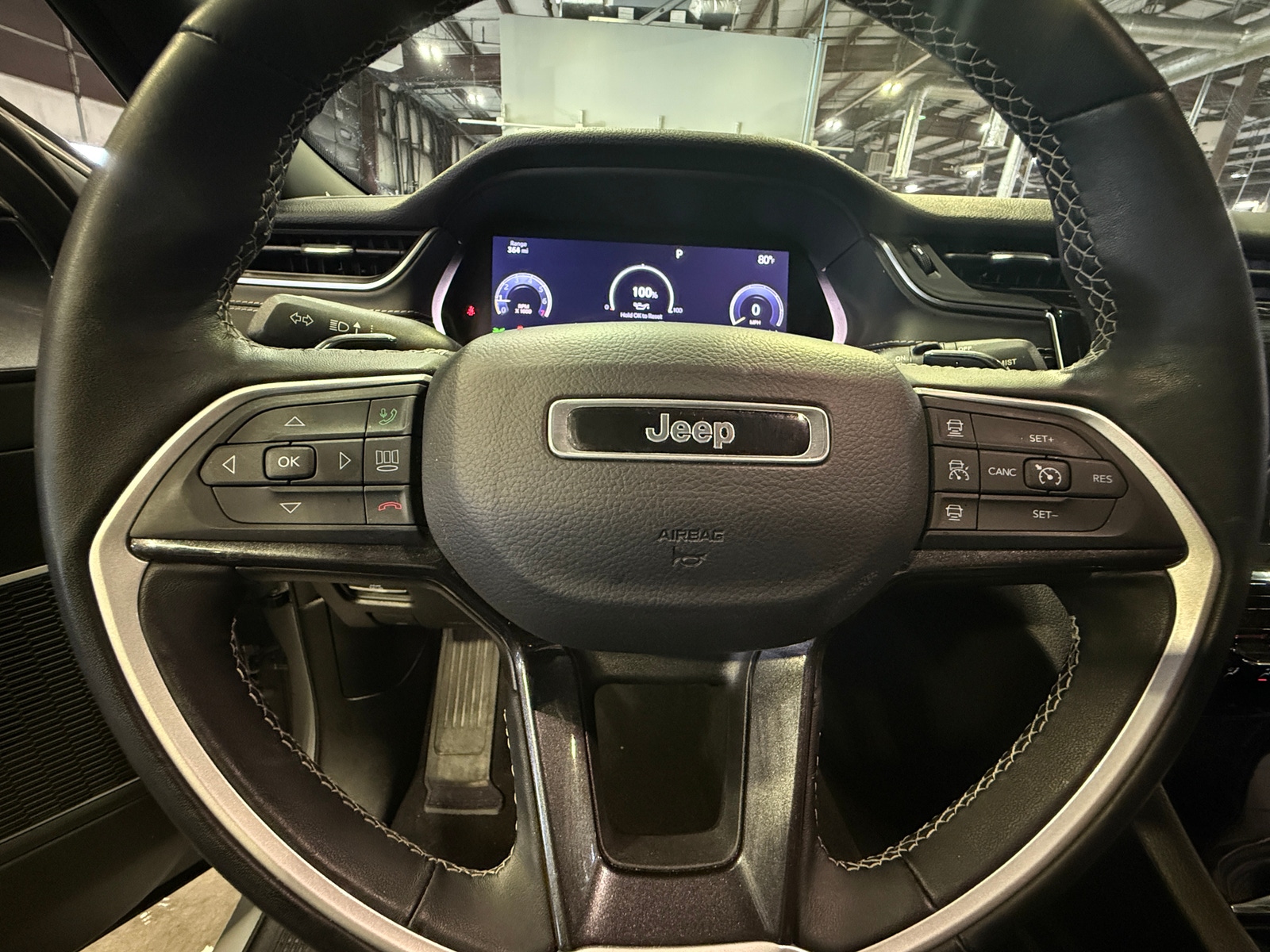 Thumbnail: 2022 Jeep Grand Cherokee L - 4