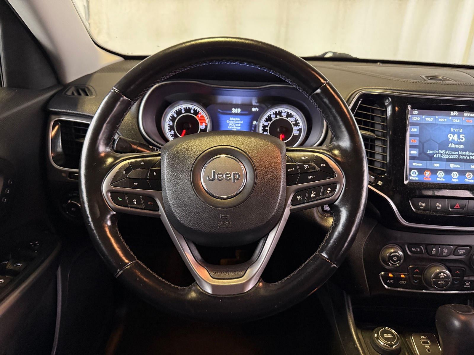 Thumbnail: 2021 Jeep Cherokee - 4
