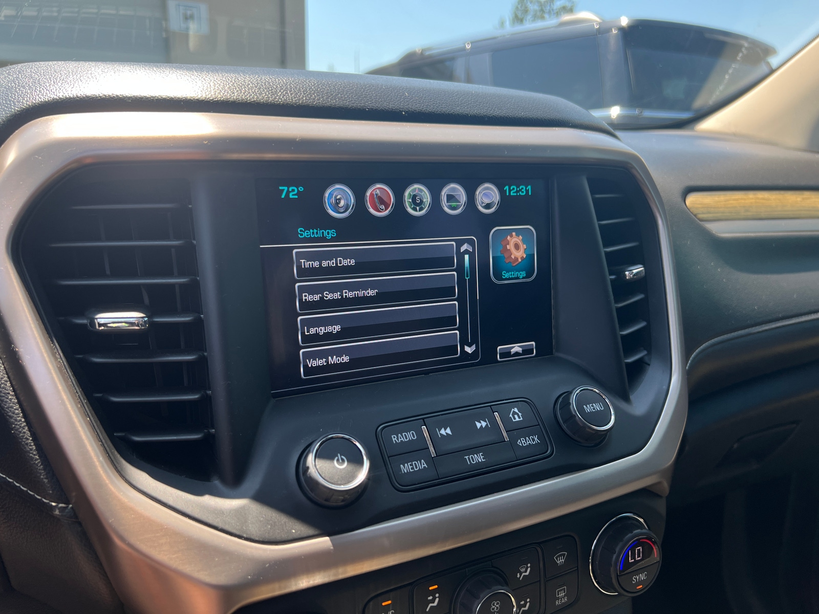 Thumbnail: 2018 GMC Acadia - 3