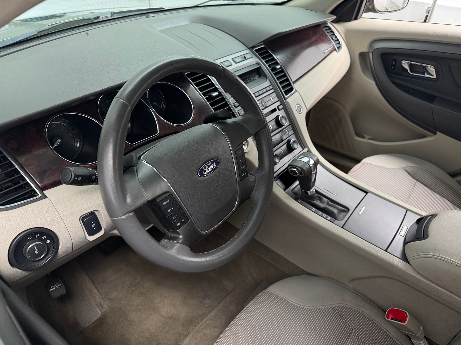 Thumbnail: 2012 Ford Taurus - 3