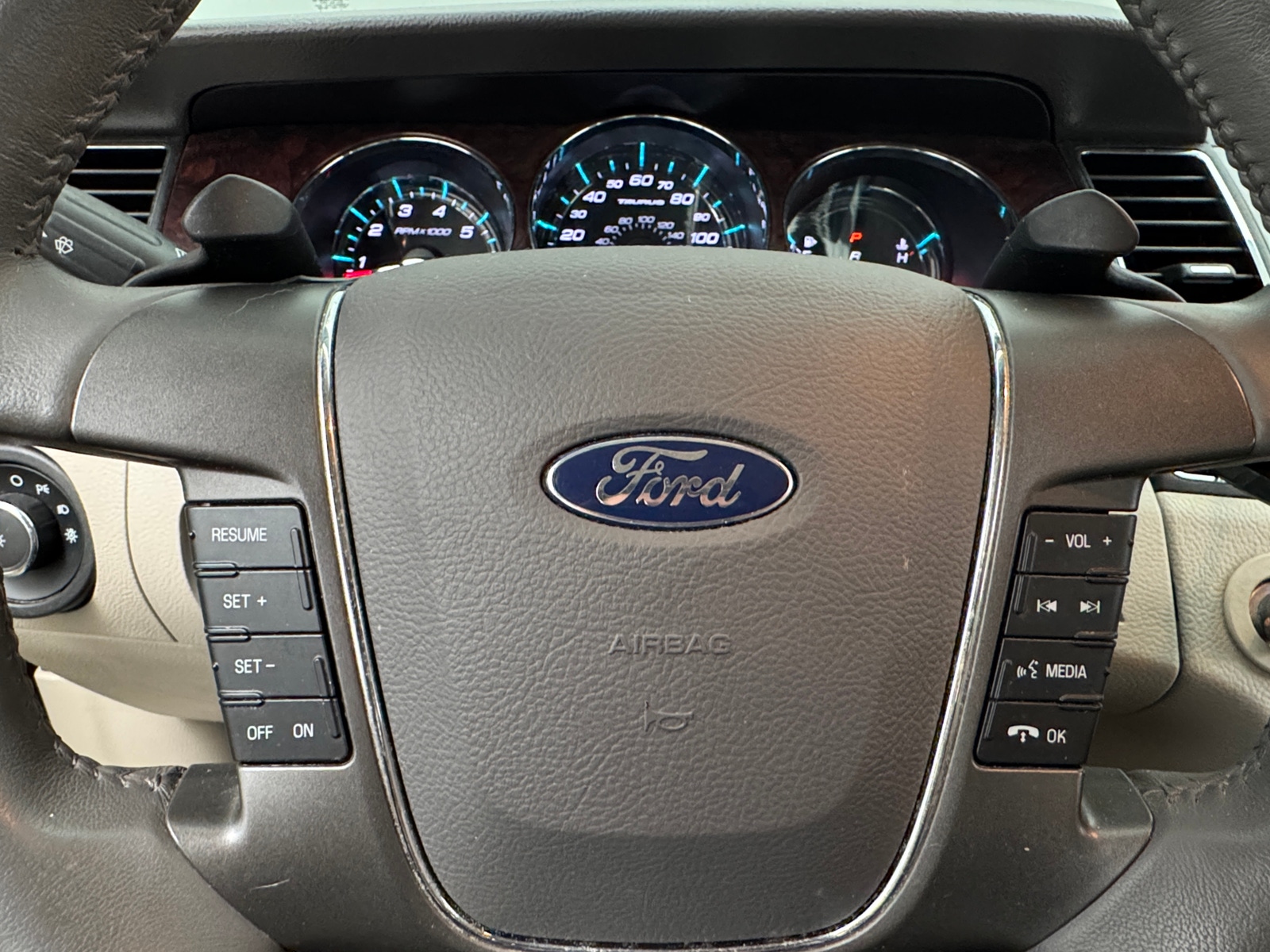 Thumbnail: 2012 Ford Taurus - 5