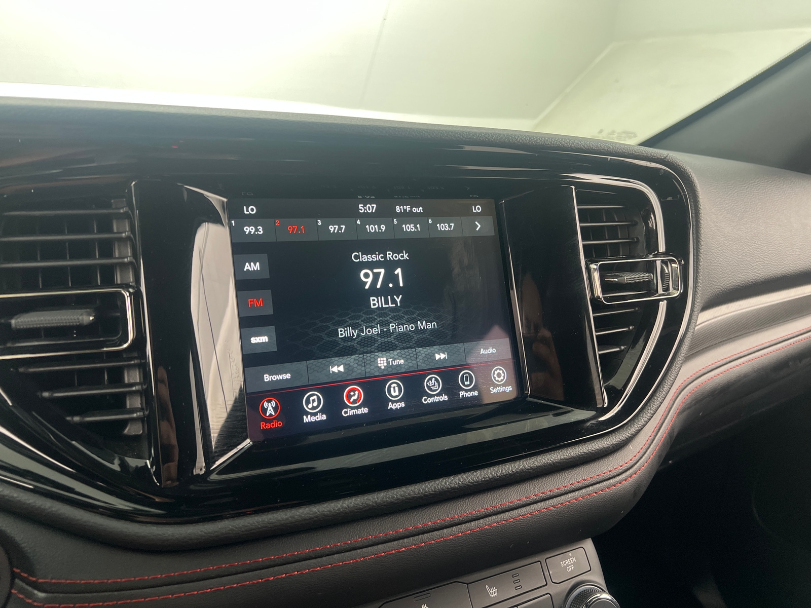 Thumbnail: 2023 Dodge Durango - 4