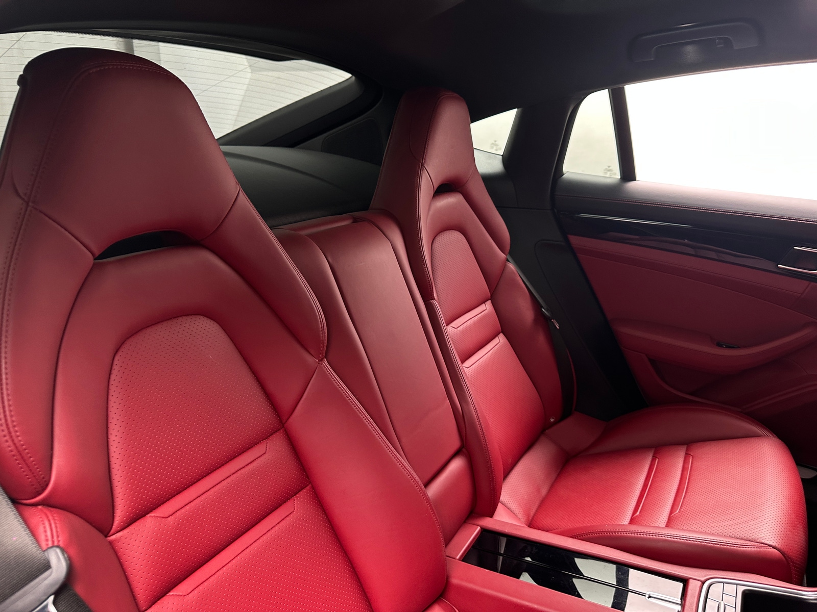 Thumbnail: 2019 Porsche Panamera - 5