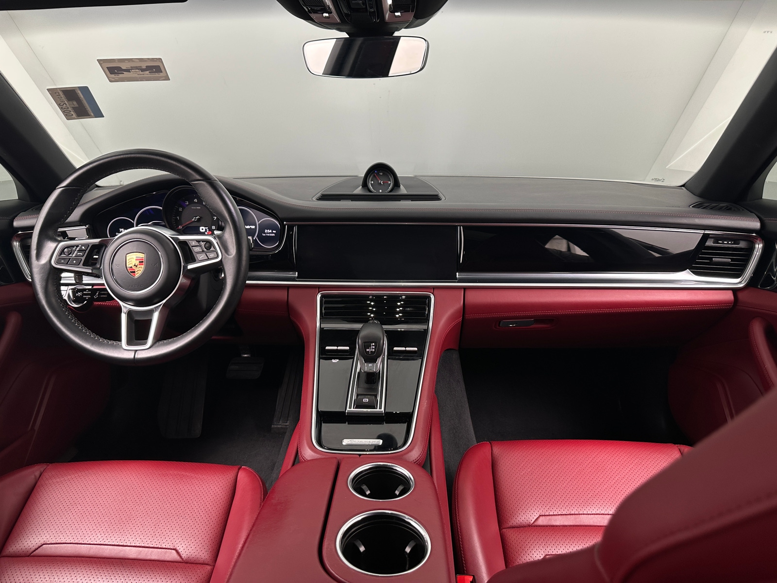Thumbnail: 2019 Porsche Panamera - 2