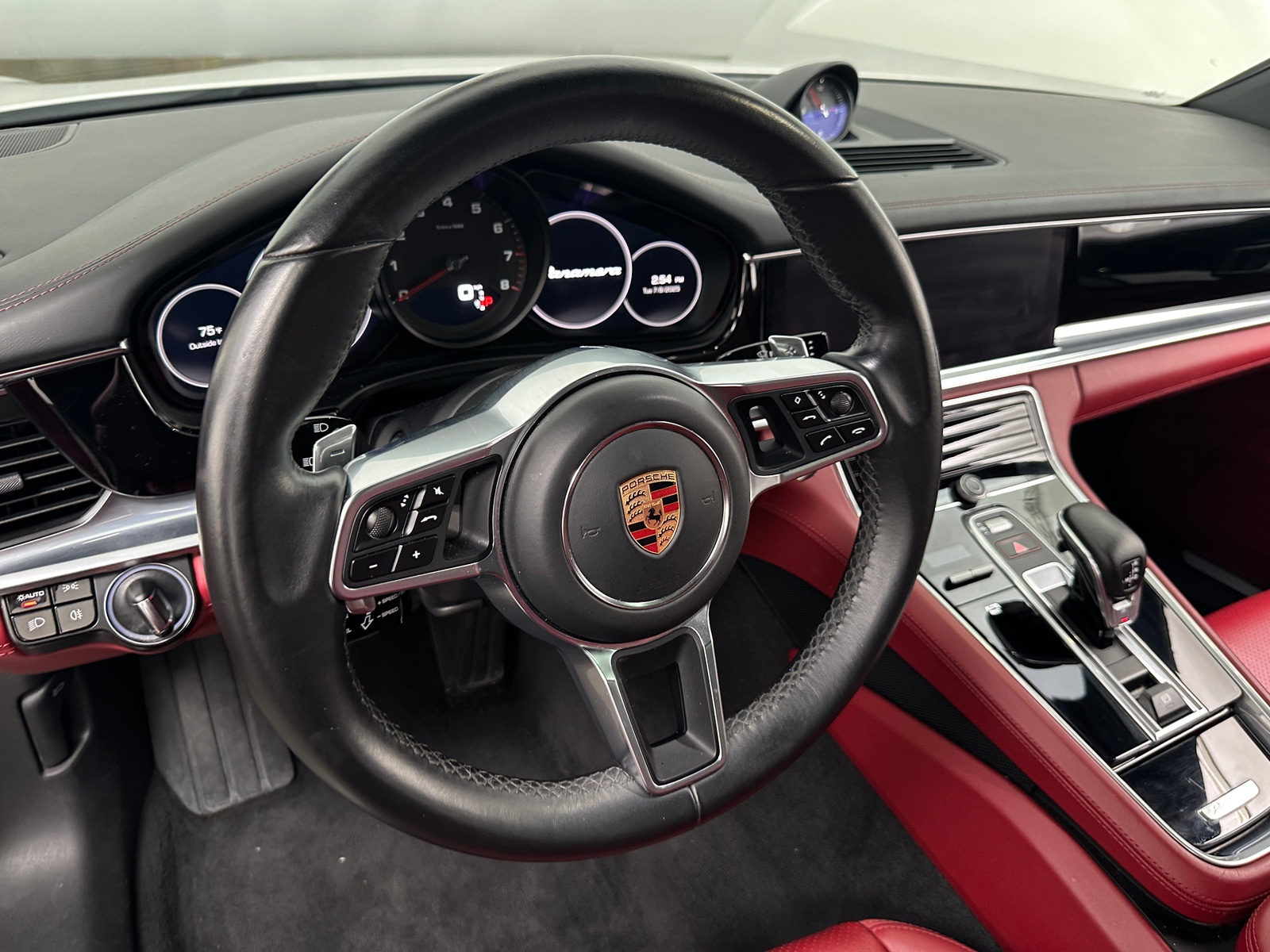 Thumbnail: 2019 Porsche Panamera - 4