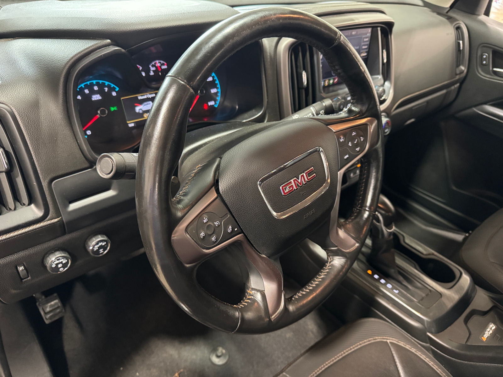 Thumbnail: 2022 GMC Canyon - 2