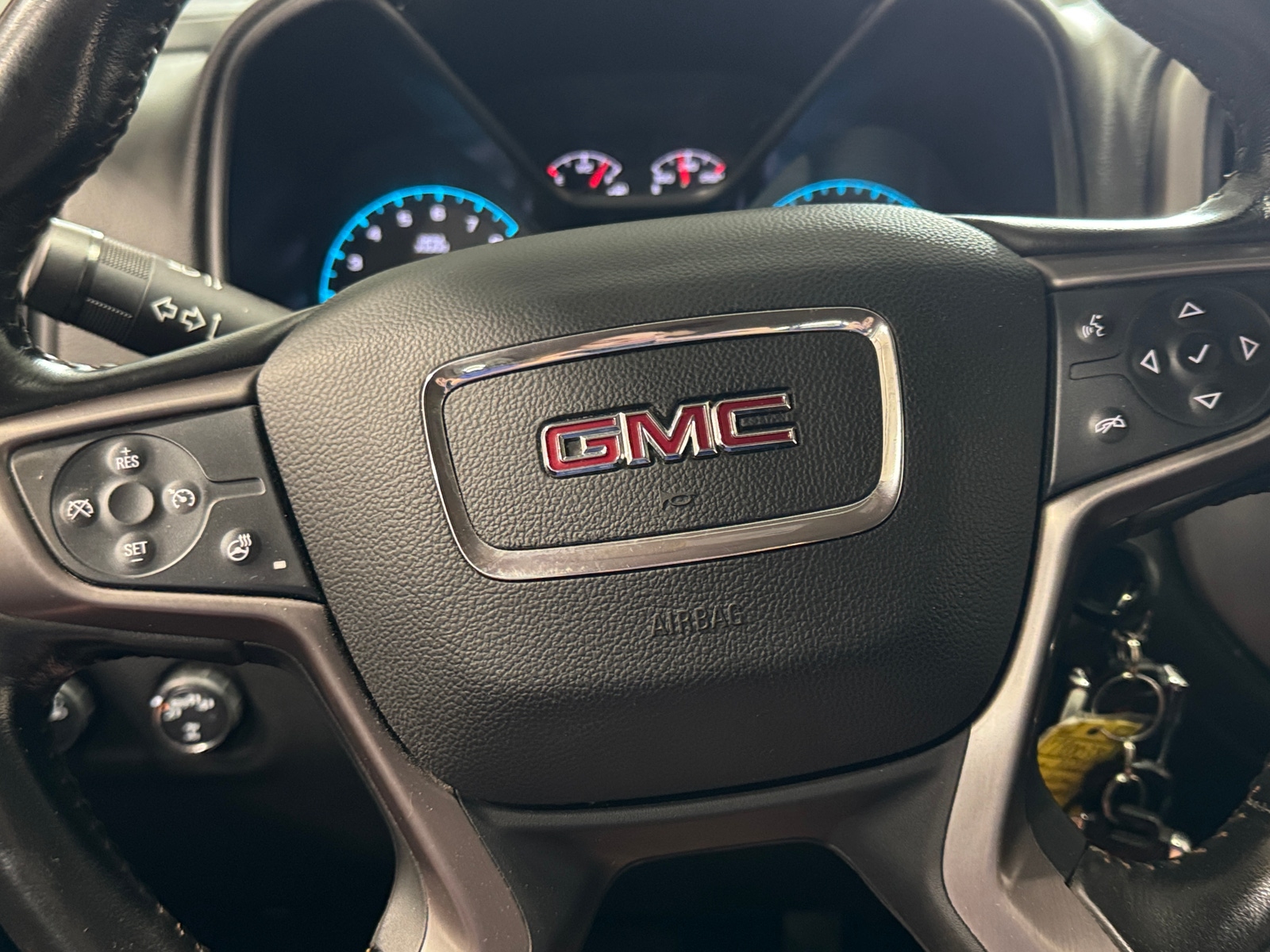 Thumbnail: 2022 GMC Canyon - 4