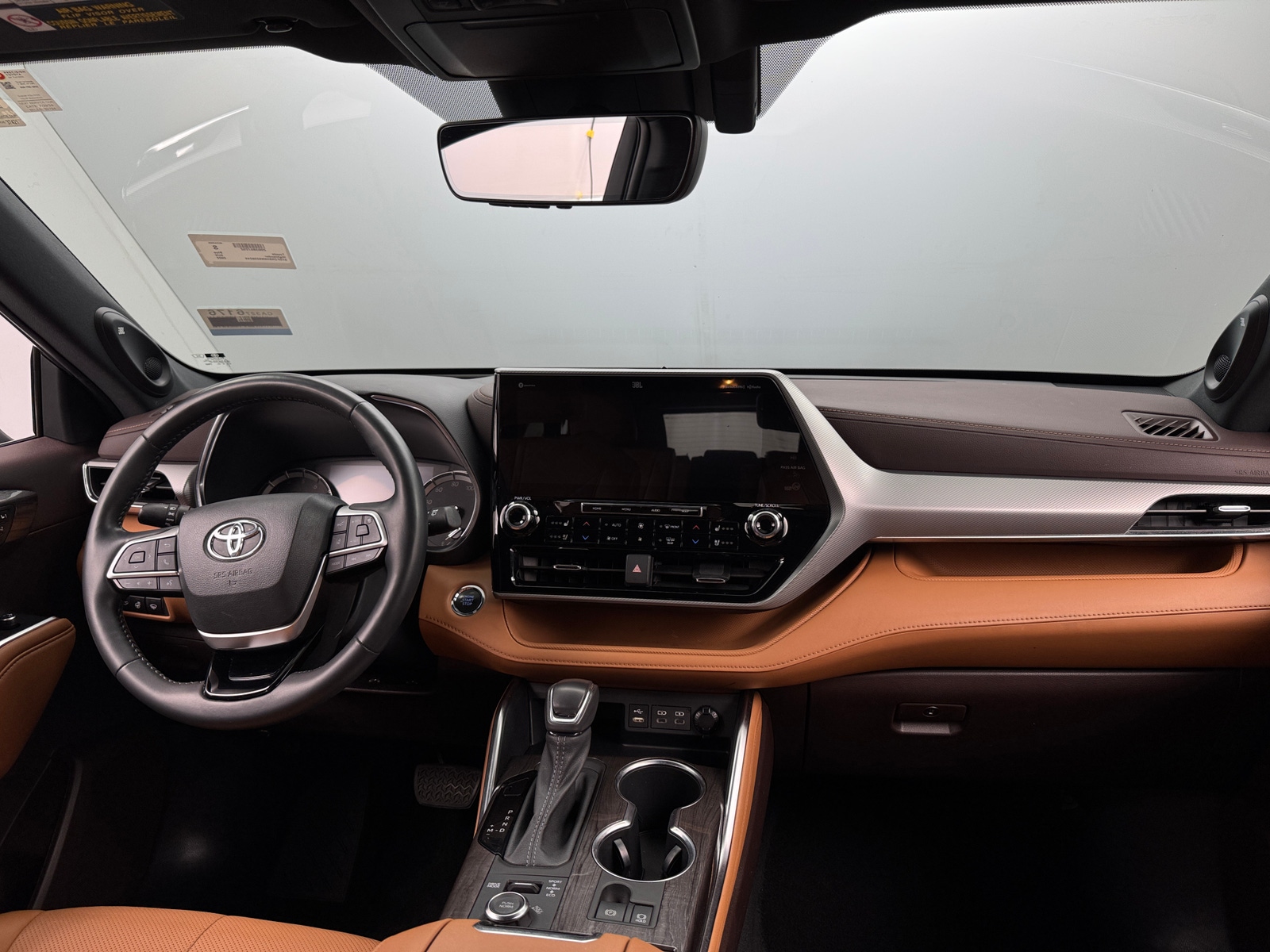 Thumbnail: 2022 Toyota Highlander - 2