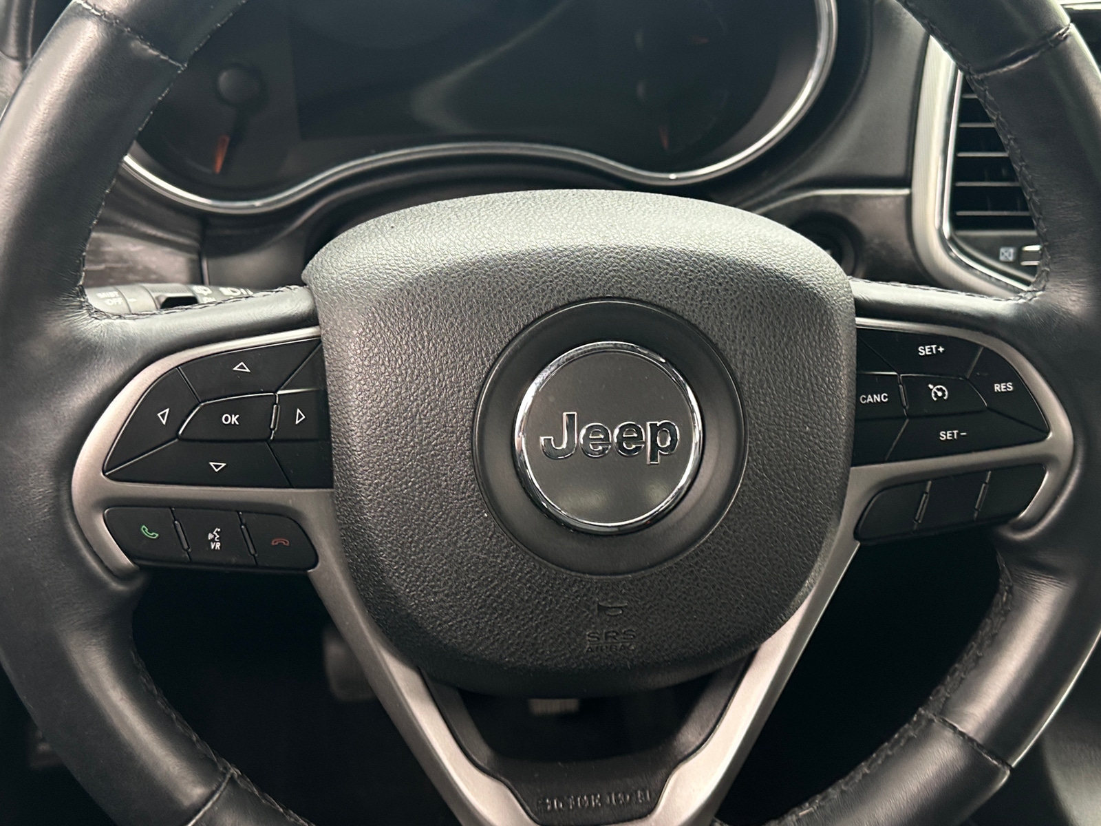 Thumbnail: 2018 Jeep Grand Cherokee - 4
