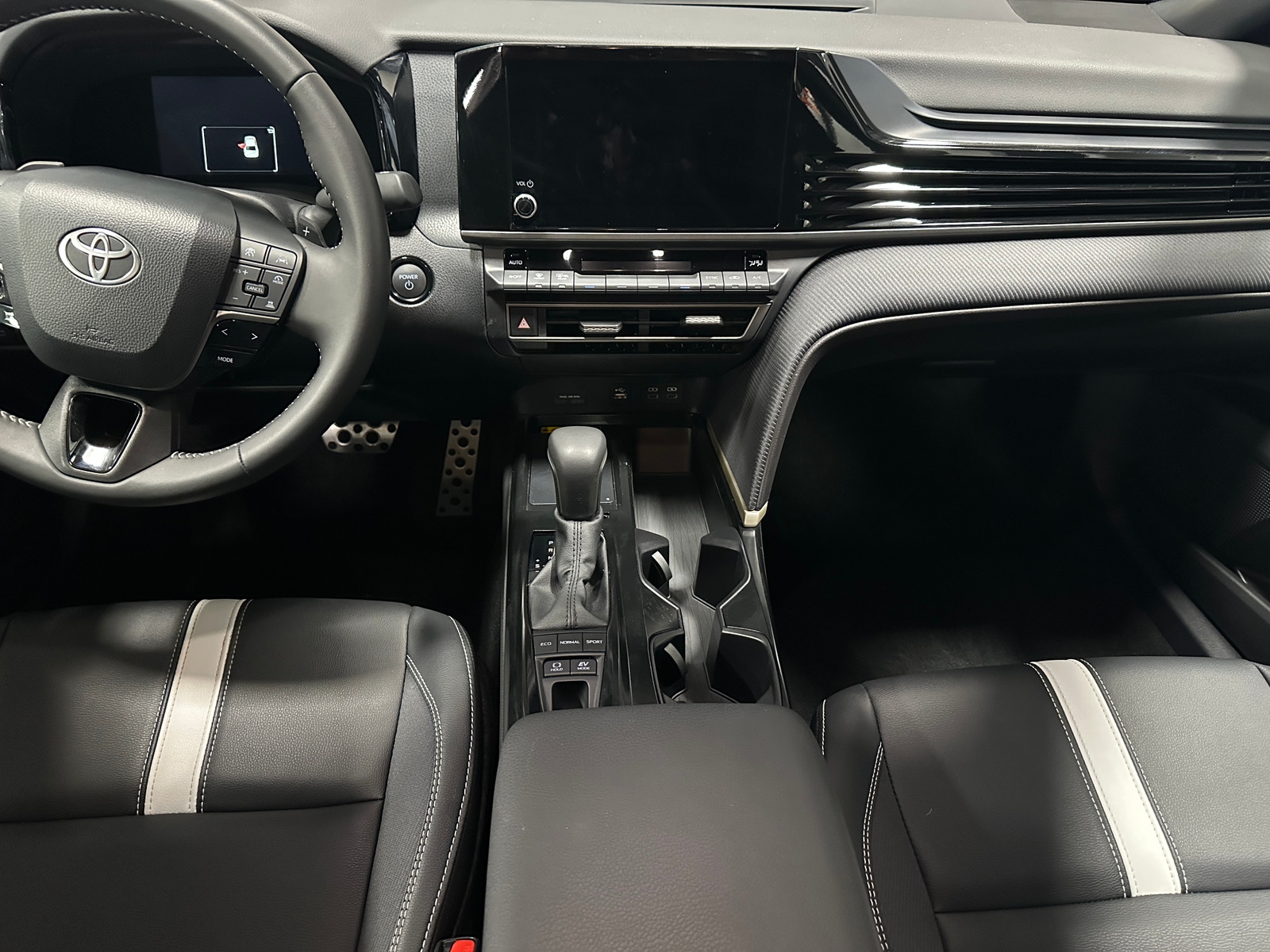 Thumbnail: 2024 Toyota Camry - 3
