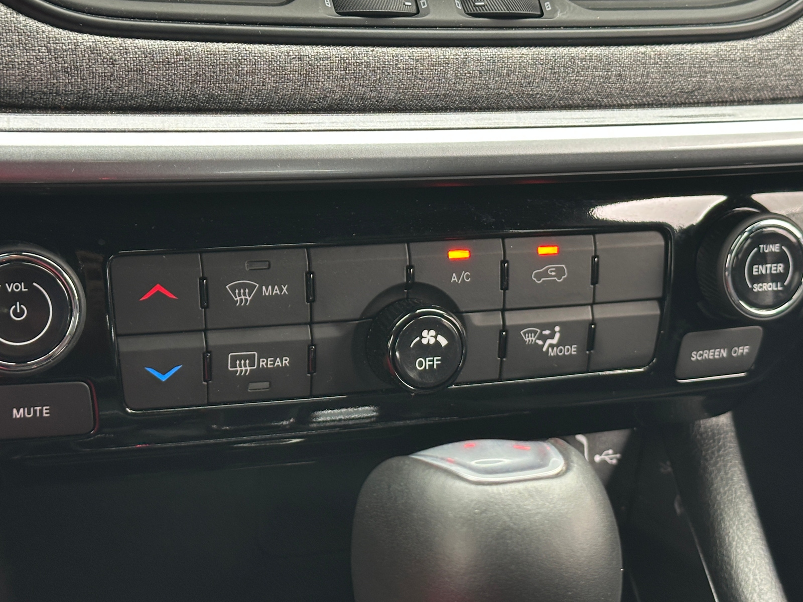Thumbnail: 2024 Jeep Compass - 4