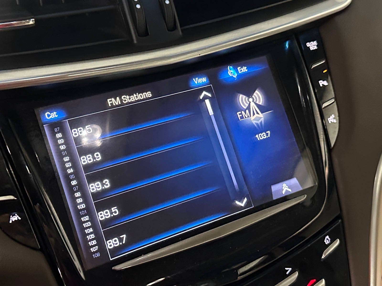 Thumbnail: 2015 Cadillac XTS - 3