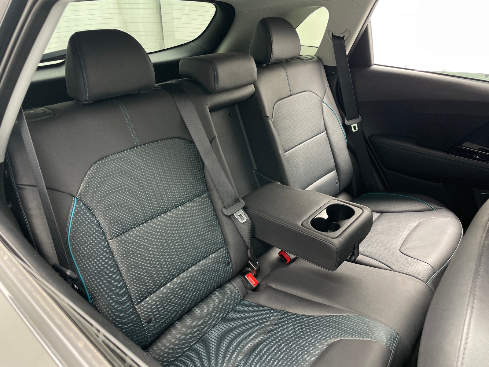 Thumbnail: 2022 Kia Niro - 5
