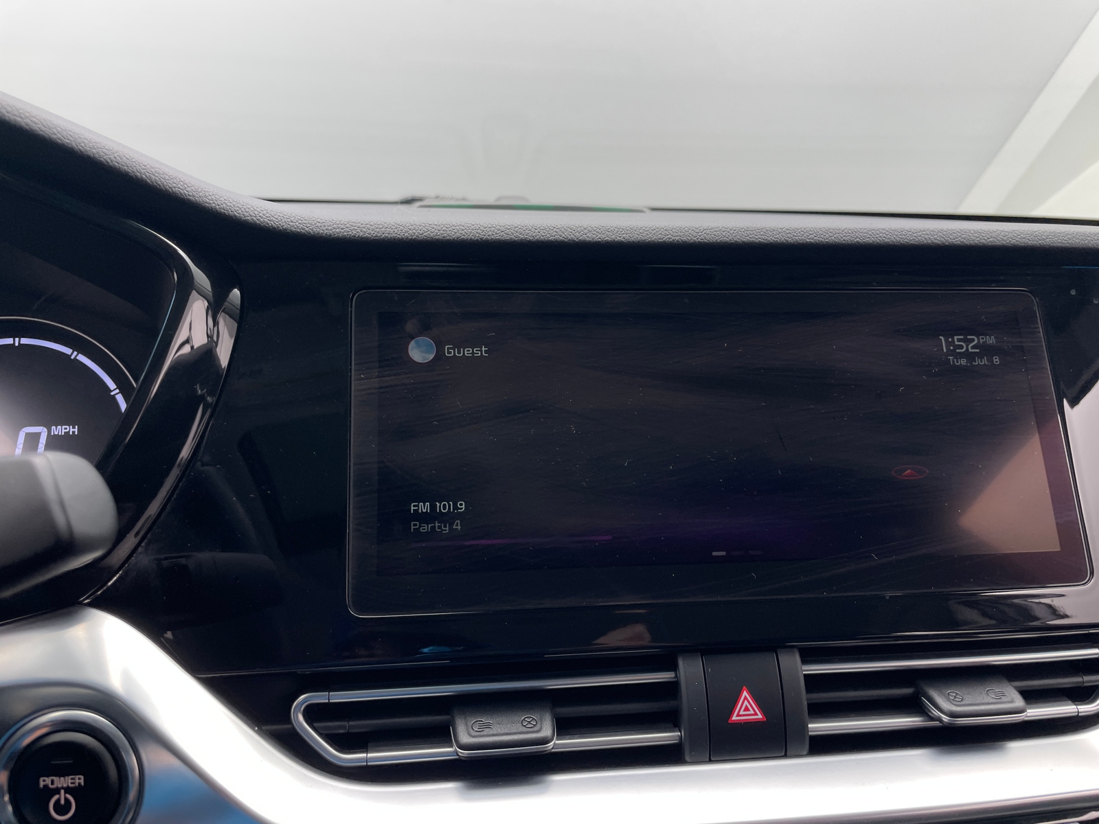 Thumbnail: 2022 Kia Niro - 3