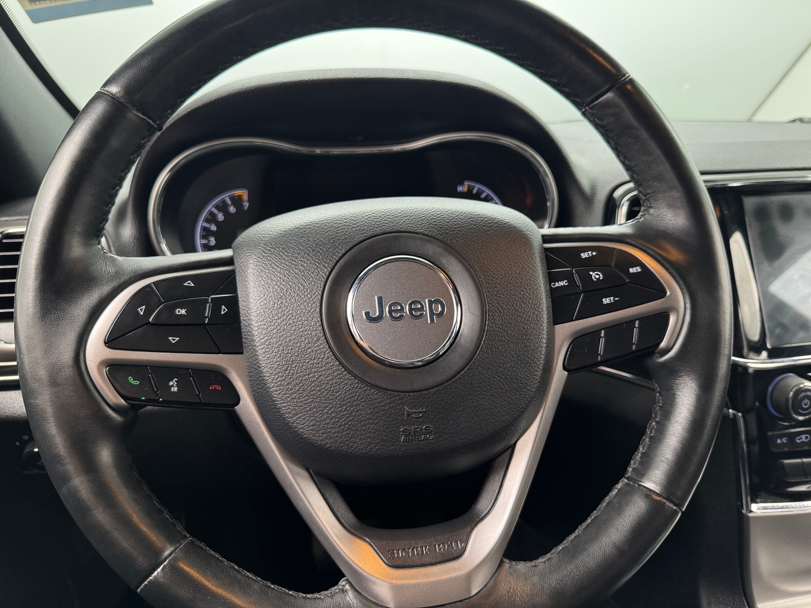 Thumbnail: 2019 Jeep Grand Cherokee - 4
