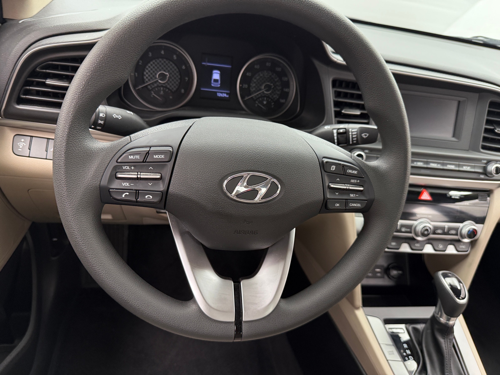 Thumbnail: 2020 Hyundai Elantra - 5
