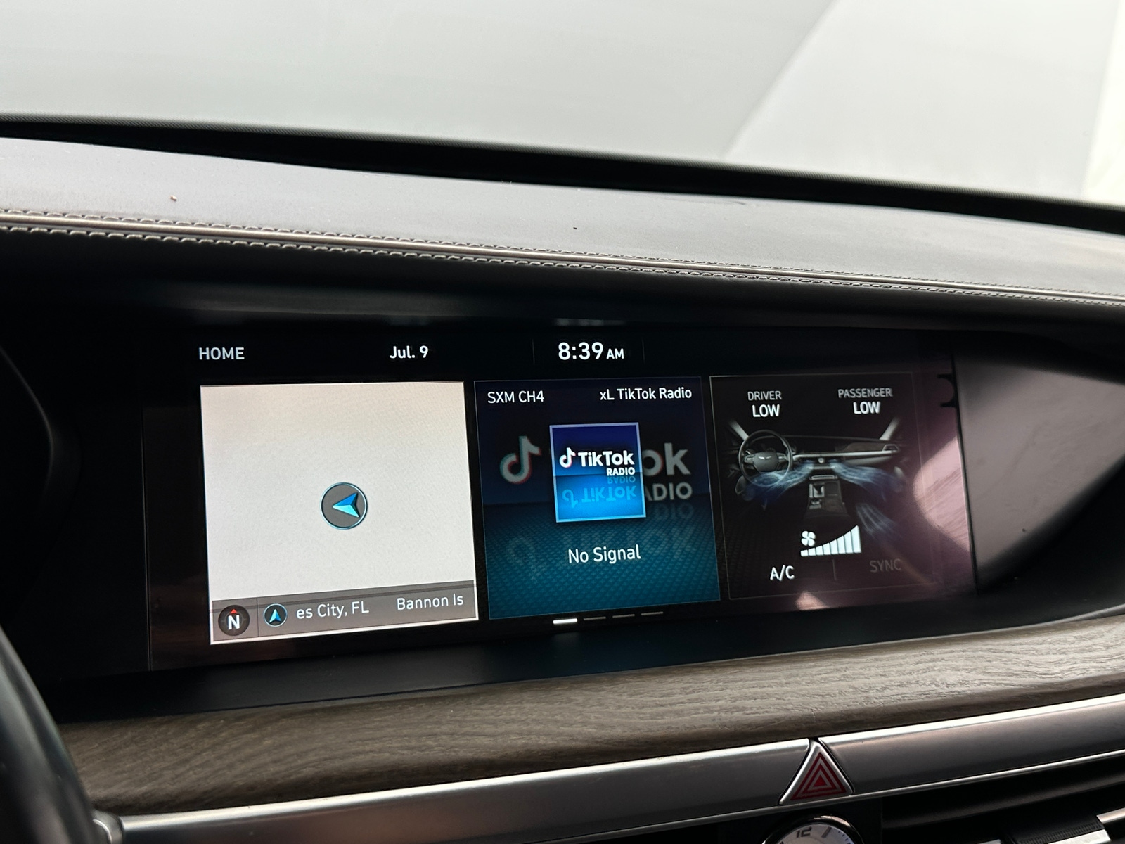 Thumbnail: 2020 Genesis G90 - 3