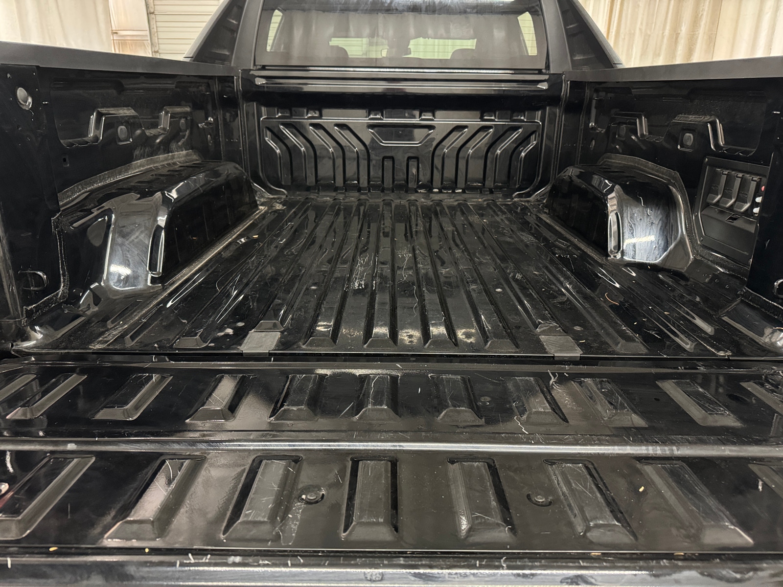 Thumbnail: 2024 Chevrolet Silverado EV - 7
