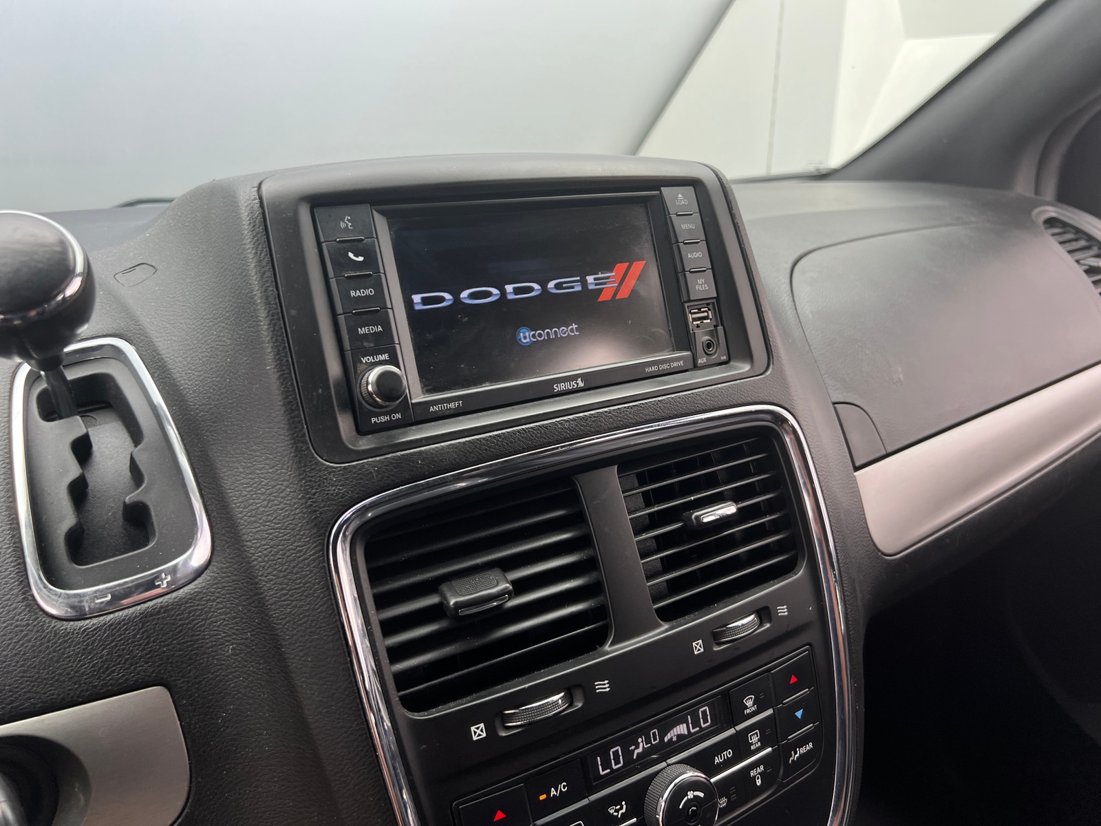 Thumbnail: 2019 Dodge Grand Caravan - 3