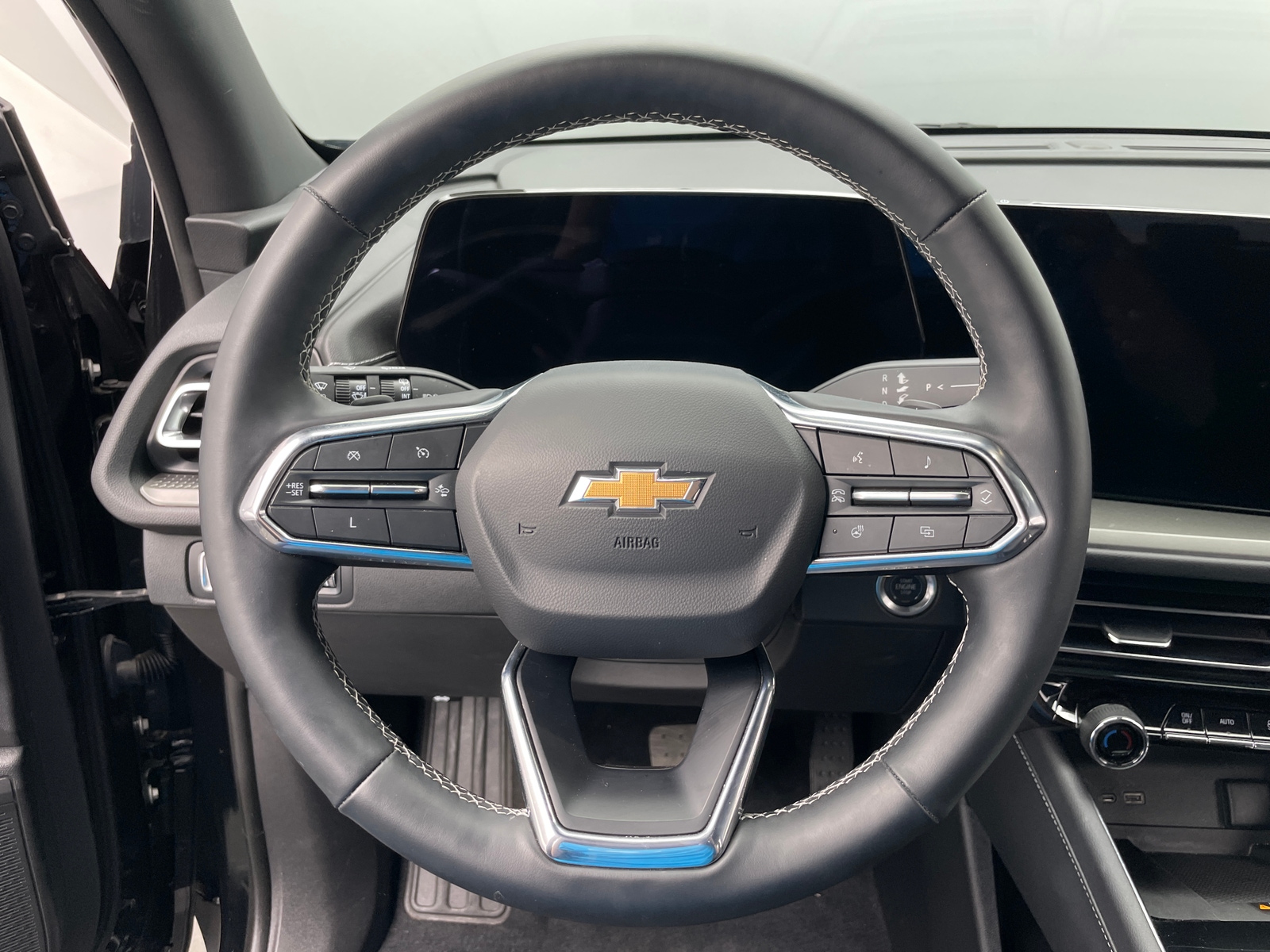 Thumbnail: 2025 Chevrolet Traverse - 5