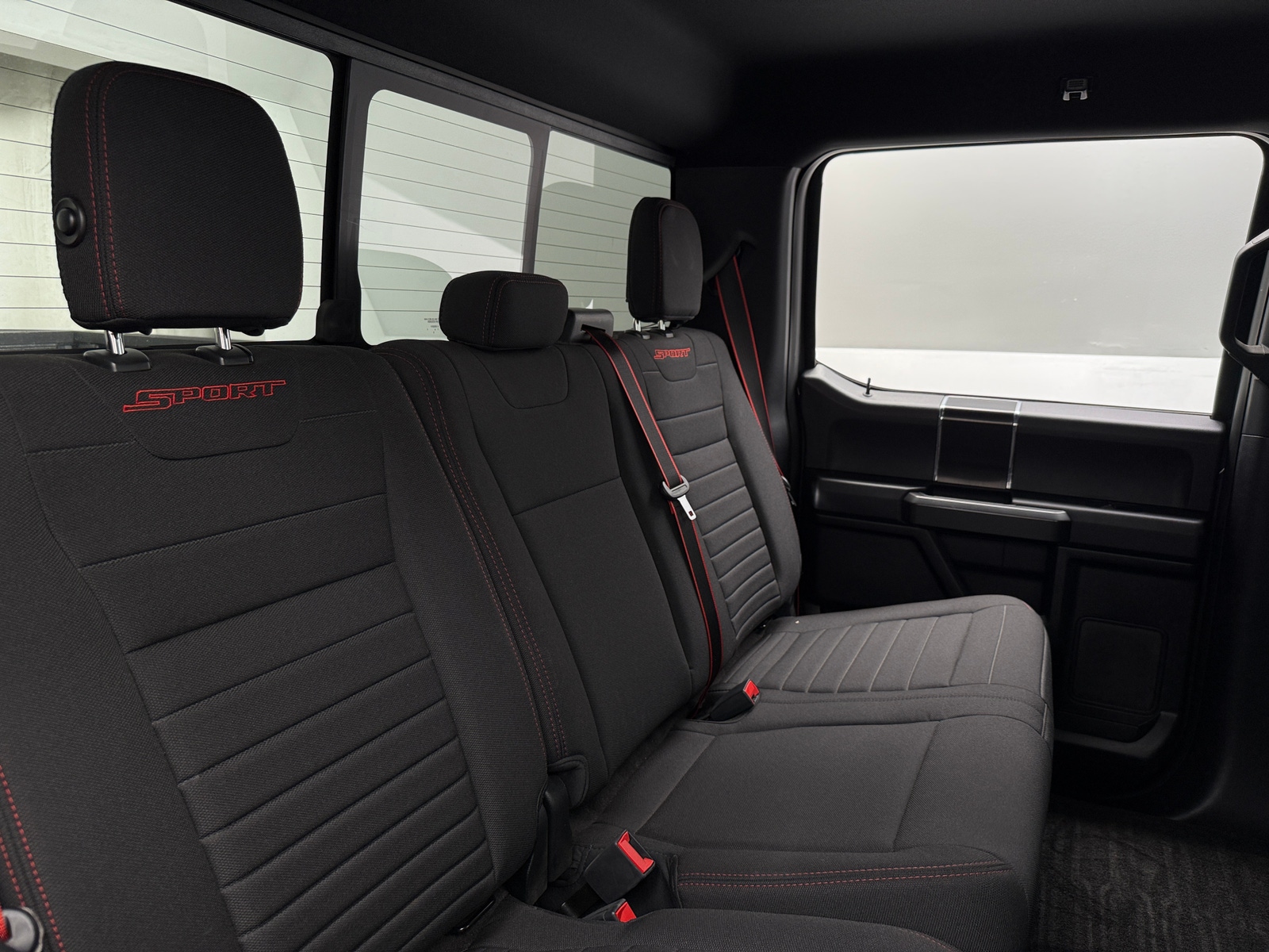 Thumbnail: 2018 Ford Econoline - 6