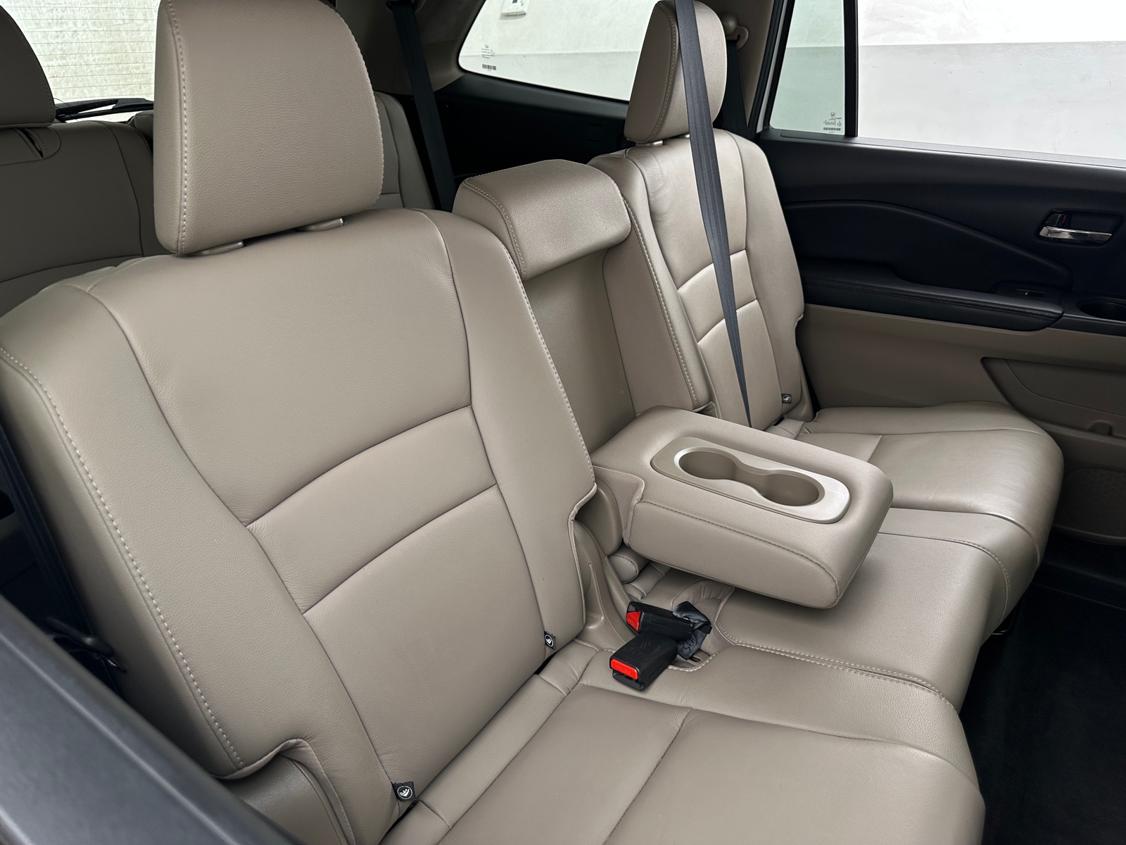 Thumbnail: 2017 Honda Pilot - 5