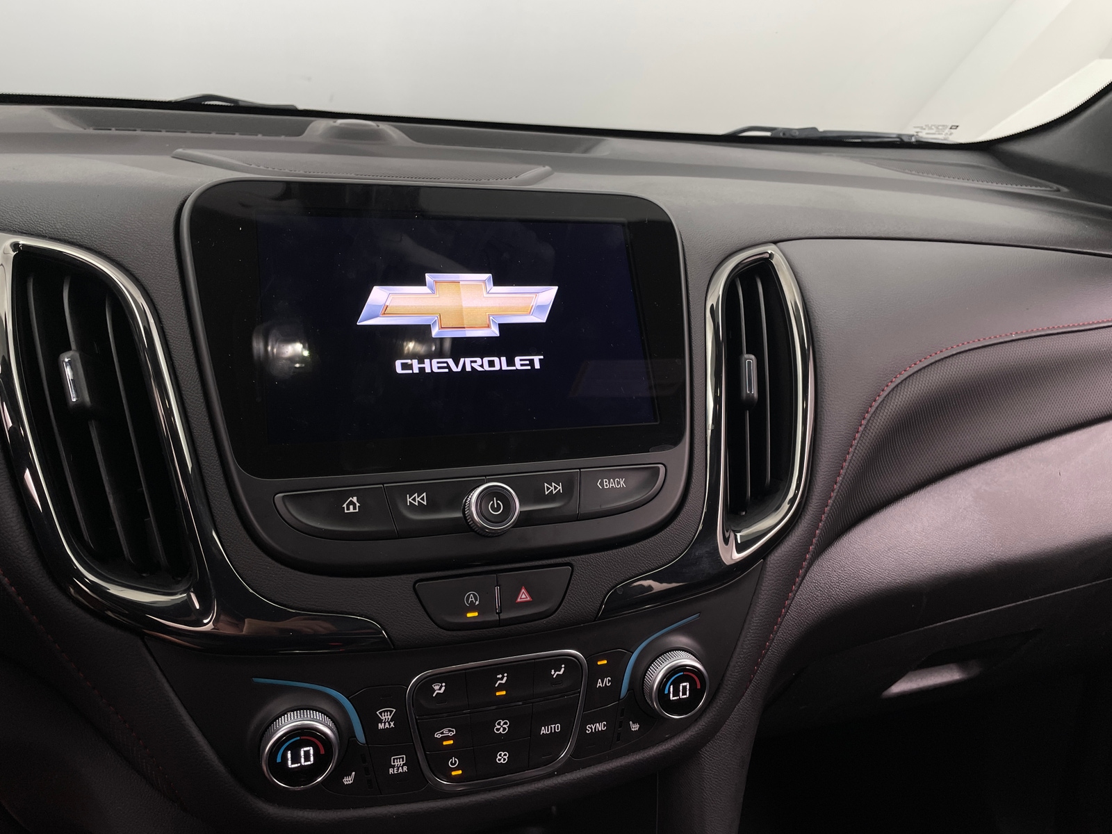 Thumbnail: 2023 Chevrolet Equinox - 4