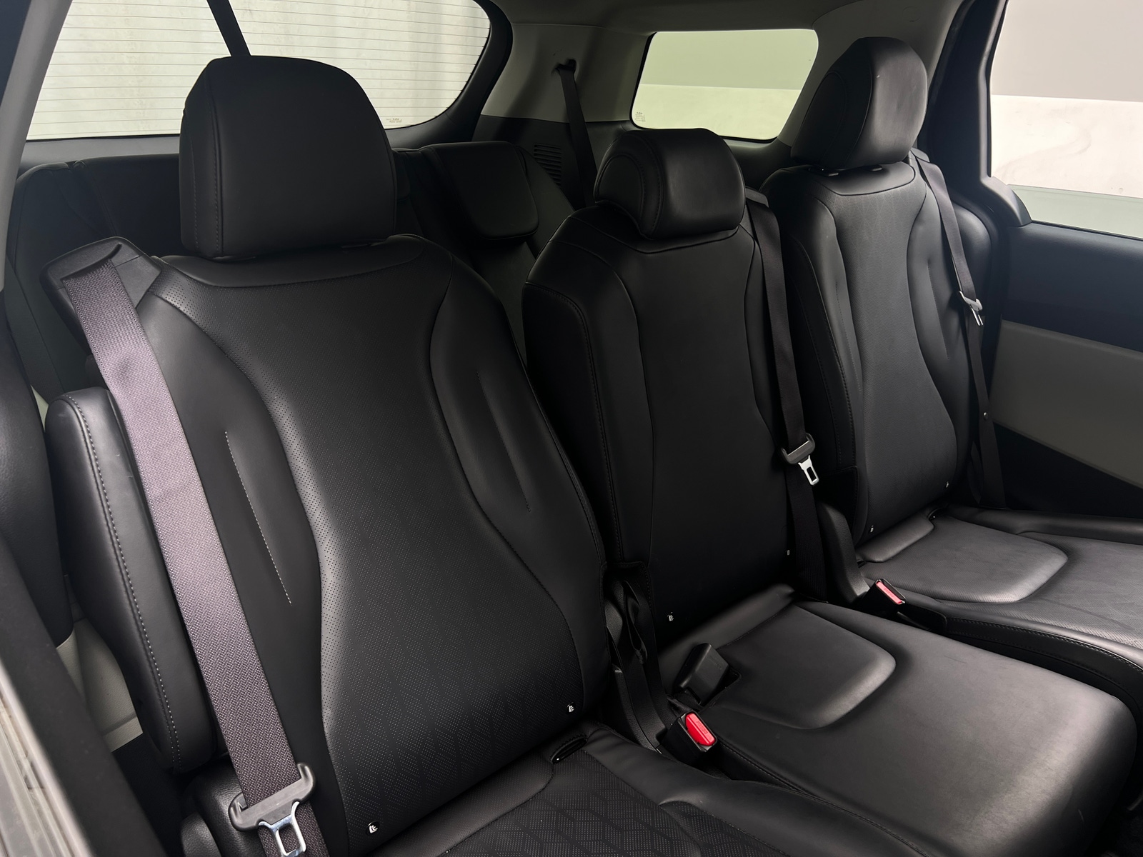 Thumbnail: 2022 Kia Carnival - 5